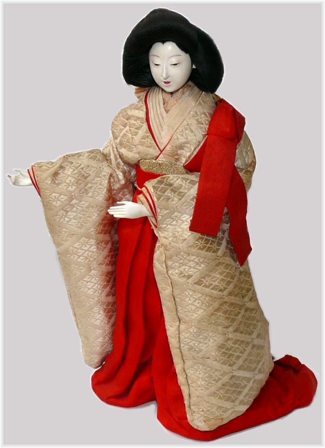 Japanese antique doll of a court lady