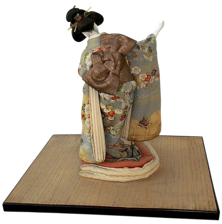 japanese antique doll of a dancing lady.  The Black Samurai Online Store 